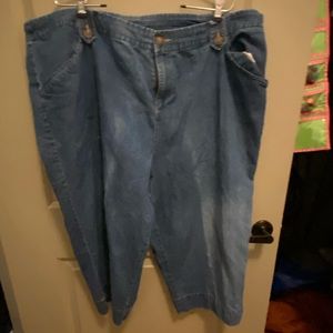 Ladies Jean crop shorts